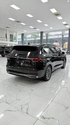 Bán Volkswagen Viloran Luxury sản xuất 2024, lăn bánh 1 vạn Km.