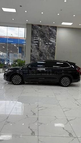 Bán Volkswagen Viloran Luxury sản xuất 2024, lăn bánh 1 vạn Km.