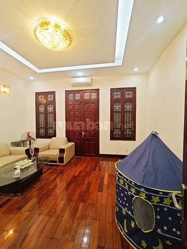 Nhà bán phân lô Cầu Giấy 60m2*4t,mt 5.4m,vỉa hè,kd,oto tránh,24tỷ.