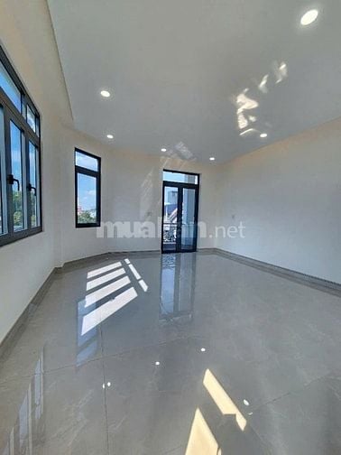Bán nhà căn góc 2MT Khu nhà ở thương mại Hoàng Nam 5, Tân Bình, Dĩ An