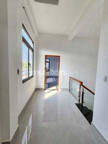 Bán nhà căn góc 2MT Khu nhà ở thương mại Hoàng Nam 5, Tân Bình, Dĩ An