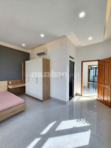 Bán nhà căn góc 2MT Khu nhà ở thương mại Hoàng Nam 5, Tân Bình, Dĩ An