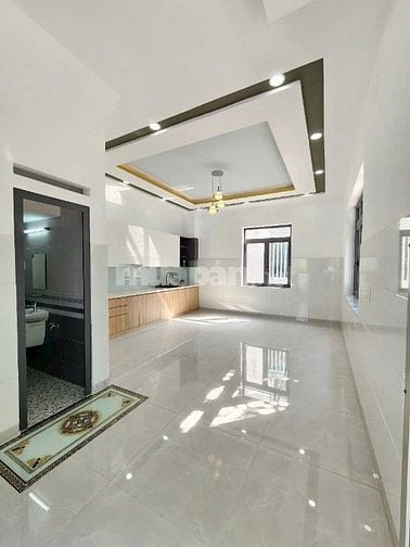 Bán nhà căn góc 2MT Khu nhà ở thương mại Hoàng Nam 5, Tân Bình, Dĩ An