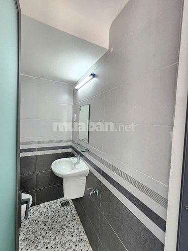 Bán nhà căn góc 2MT Khu nhà ở thương mại Hoàng Nam 5, Tân Bình, Dĩ An