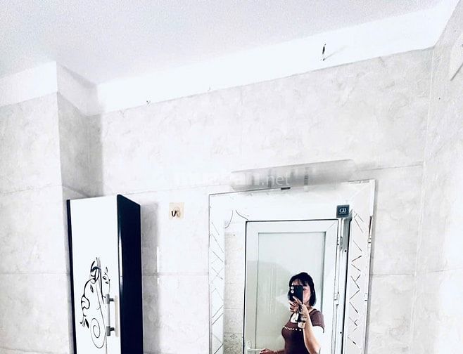 Cần bán nhà 7 tầng có thang máy 