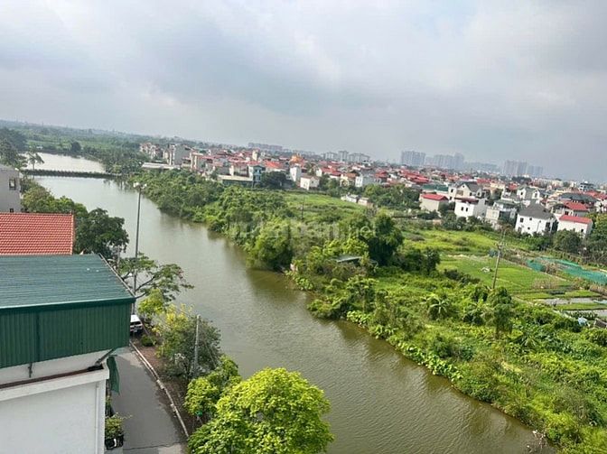 Cần bán nhà 7 tầng có thang máy 