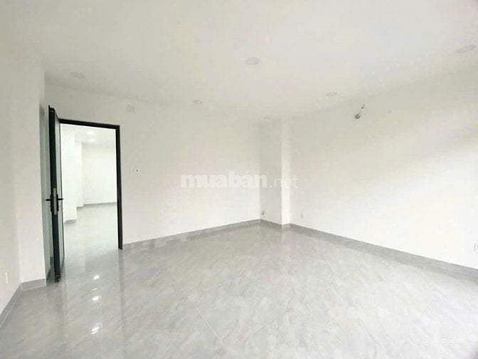 SIÊU PHẨM NHÀ MẶT TIỀN GIÁ RẺ - 31C Đồng Đen Phường 14, Q. Tân Bình