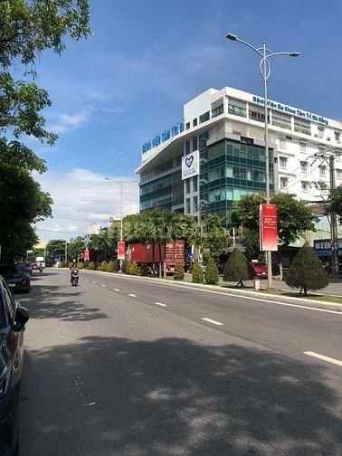 Bán đất 250m2 MT Cách Mạng Tháng 8, gần UBND p Khuê Trung, Cẩm Lệ 17.5