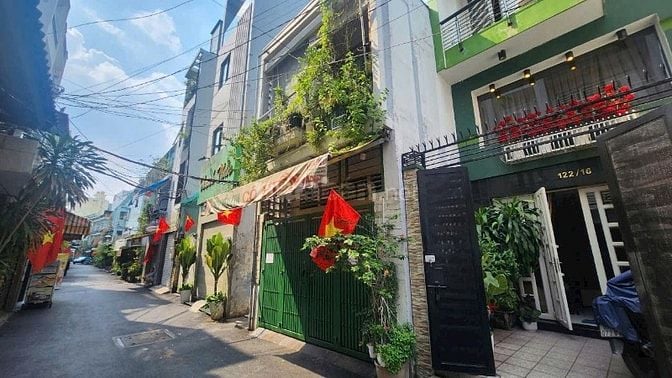 CÓ NHŨNG CĂN NHÀ Ở PN NÓI THẬT HẺM BÊ TÝ NHÀ THÌ TÓP HẬU BÁN 6-7 tỷ kh