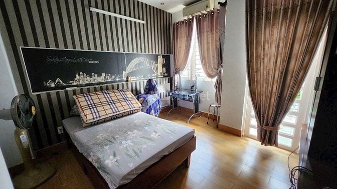 CÓ NHŨNG CĂN NHÀ Ở PN NÓI THẬT HẺM BÊ TÝ NHÀ THÌ TÓP HẬU BÁN 6-7 tỷ kh