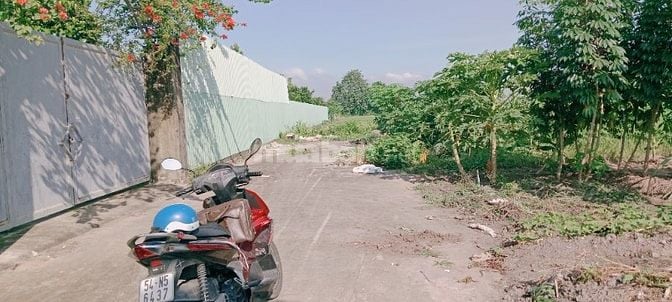Đất thổ cư ,đường bê tông xe hơi 32x60m đã san lấp cao ráo, 