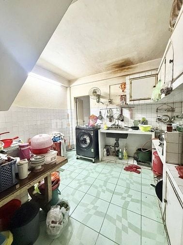 NGỘP GẤP BÁN, HUỲNH MẪN ĐẠT QUẬN 5 40M2 4 TẦNG, CÁCH MT 1 CĂN.