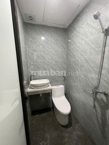 Bán tòa CCMN Phú Diễn - Bắc Từ Liêm 151,8m2 *7T* MT 8.5m Giá 42 tỷ