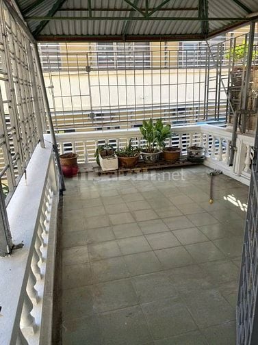 Chính chủ Cho thuê nhà trong ngõ 33 Cát Linh, Đống Đa, 3 tầng 1 tum