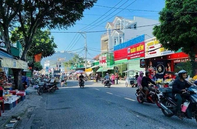 Bán nhà  mặt tiền 7m Trần Thị Cờ  Phường Thới An Q 12