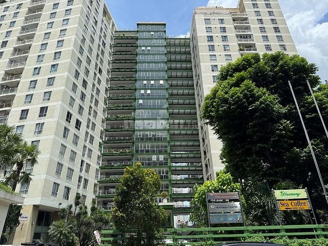 3lầu (4,05x22,5) có sân đổ ôtô,mặt tiền Nguyễn Thượng Hiền gần BOTANIC