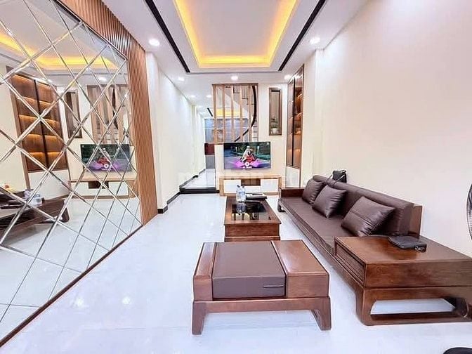 BÁN NHÀ ĐẸP NGÕ 81 ĐÔNG NGẠC – Ô TÔ VÀO NHÀ 