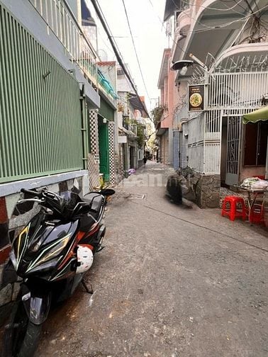 958/ Lạc Long Quân, 4.2x7.2m, 1 lầu, CN 30m2, 3.88 tỷ TL