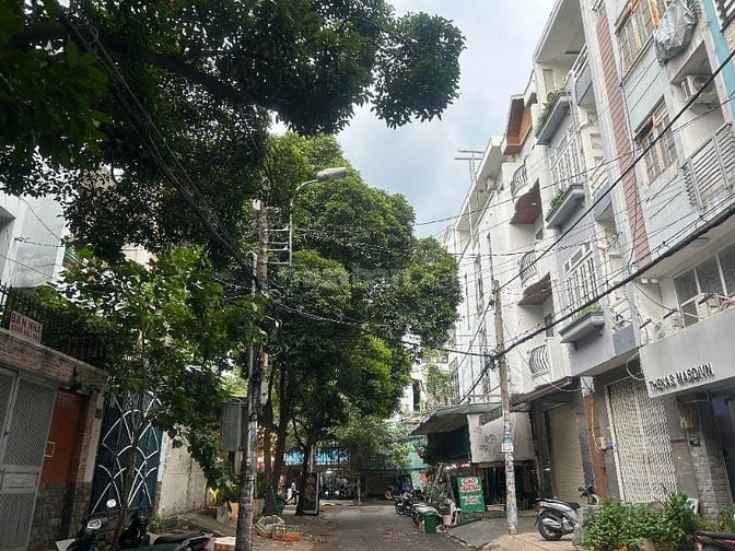 Phòng trọ ở ghép ký túc xá mới, xanh mát, đường D2 Nguyễn Gia Trí