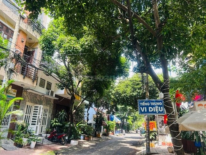 Phòng trọ ở ghép ký túc xá mới, xanh mát, đường D2 Nguyễn Gia Trí