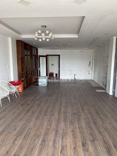 Cho thuê nhà phố kinh doanh nguyên căn 7 tầng 92 La Thành , Ô Chợ Dừa 