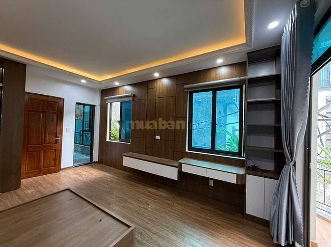 BÁN NHÀ 6 TẦNG THANG MÁY LỖ GÓC  ĐƯỜNG HOÀNG HOA THÁM 37M2