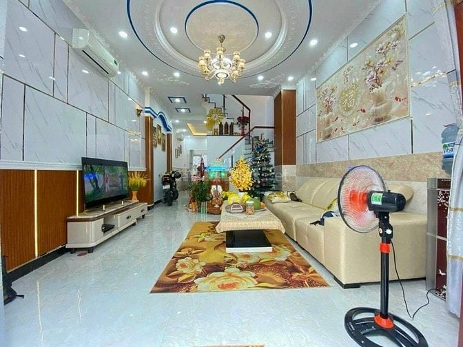 Định cư Úc bán nhà 64m2,1 trệt 2 lầu,1 tỷ 180tr,đặng chất,p2,quận 8,