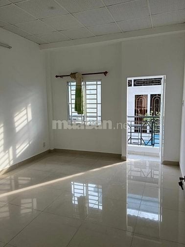 Vỡ nợ bán gấp nhà đường Lưu Hữu Phước, quận 8. 58m2, giá 880tr. Shr