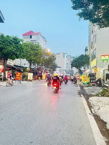 Chị Đào gửi bán nhà 35m2 Ô tô đỗ cửa