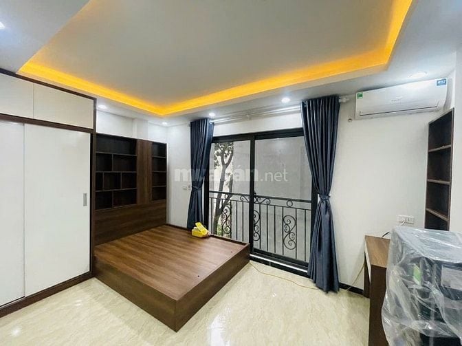 Bán nhà Thanh Nhàn, lô góc thang máy, 30m, 5T, 7.9 tỷ