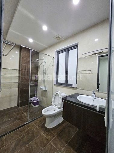 Bán nhà ngõ Ô tô Dt 50m  5 tầng M 4.2m Giá12.95 tỷ Thạch Bàn  