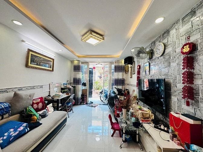 Nhà CAO CẤP DT:6,7x12,5m hẻm Trần Bá Giao, P5, Q.Gò Vấp.