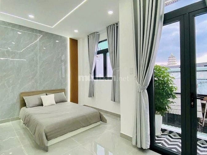 Bán nhà ngay Lê Thị Riêng, Q12. Giá: 1 tỷ 890tr/ 64m2, sổ hồng riêng