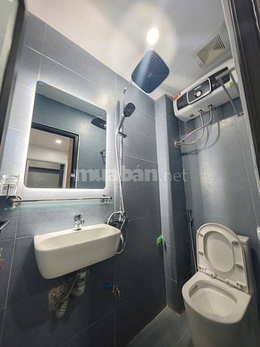 4.25 tỷ có mua được nhà 5 tầng lô góc 2 thoáng Trung tâm Quận Đống Đa?