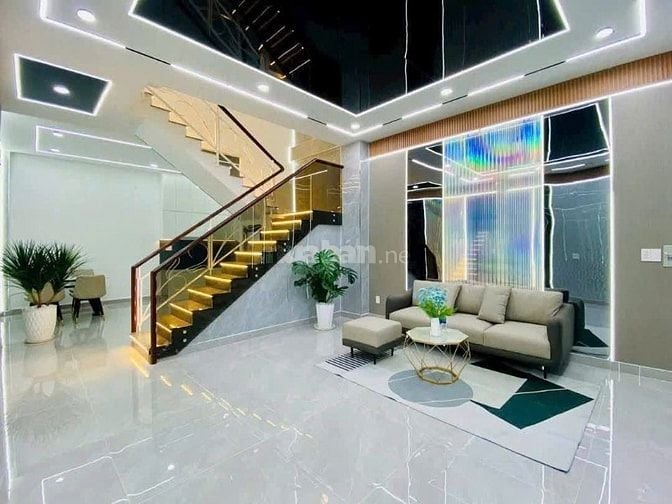 Bán nhà ngay Lê Thị Riêng, Q12. Giá: 1 tỷ 890tr/ 64m2, sổ hồng riêng