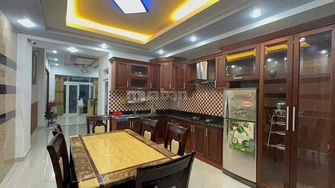 🏡 BÁN NHÀ GIÁ RẺ – ĐƯỜNG HÒA BÌNH, QUẬN 11 – CHỈ 2 TỶ 500 TRIỆU 