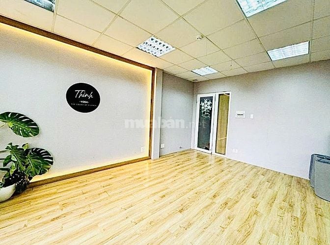 CHO THUÊ NHÀ MẶT TIỀN NGAY NHÀ THỜ BA CHUÔNG