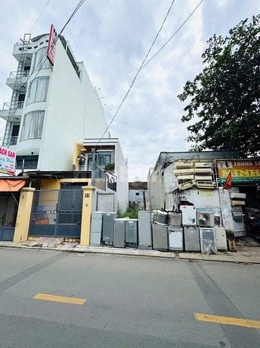 Bán nhanh đất 102m2 giá 10,5 tỷ đường 42 phường BTĐ TP Thủ Đức