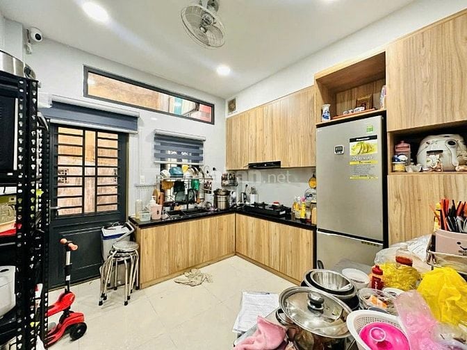 Nhà Huỳnh Văn Bánh, P.13, Q.PN, 40m2, giá 9,5T full nội thất cao cấp