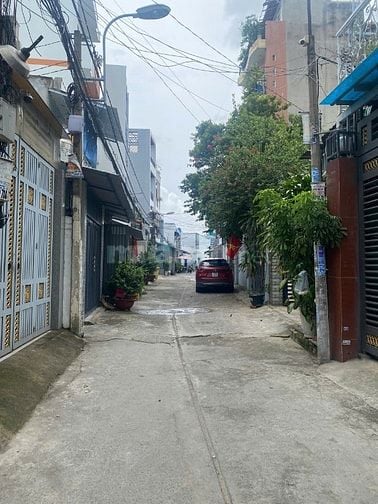 Bán nhà cấp 4 - Ngang hơn 5m - Hẻm oto 6m