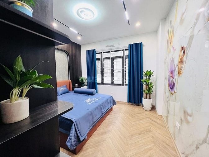 Bán nhà căn Nguyễn Hồng Đào, p14,q Tân Bình giá 3tỷ400tr diện tích lớn