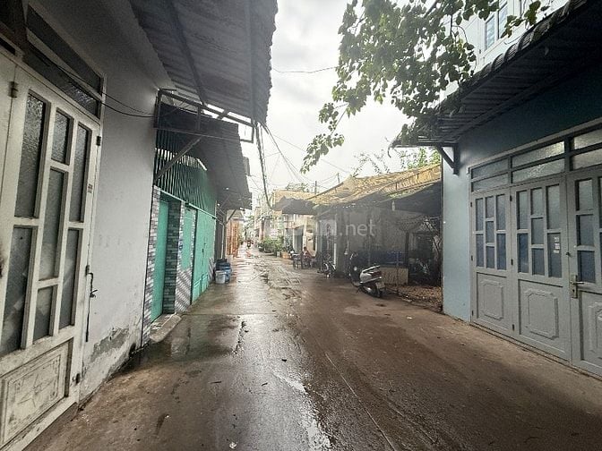 Bán nhà sổ Hồng Chung, Đường Bùi Văn Ngữ, Phường Hiệp thành Q12