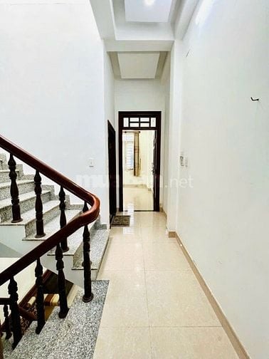Bán nhà 2 lầu giá 6,6 tỷ phường BTĐ TP Thủ Đức
