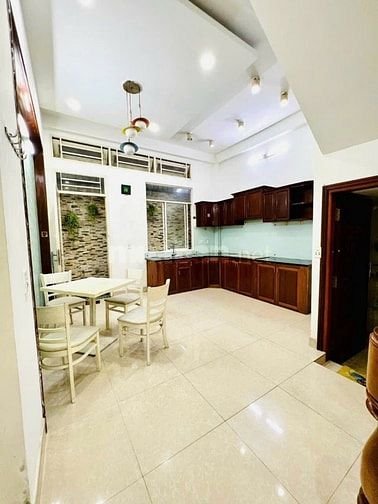 Bán nhà 2 lầu giá 6,6 tỷ phường BTĐ TP Thủ Đức