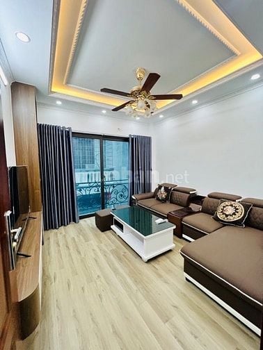 Căn góc 46m2, kinh doanh, ô tô tránh, ô tô chạy thông