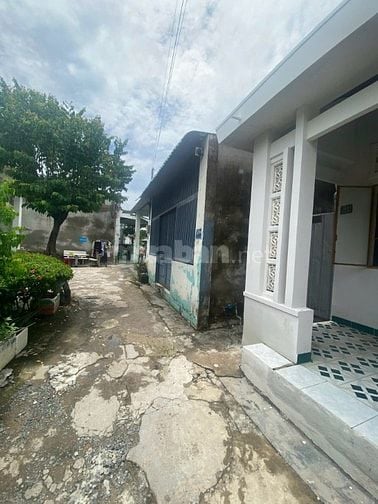 Nhà hẻm ngay Nguyễn Xiển, Long Bình, Q. 9 DT: 10,3x12m, giá 4.3 tỷ
