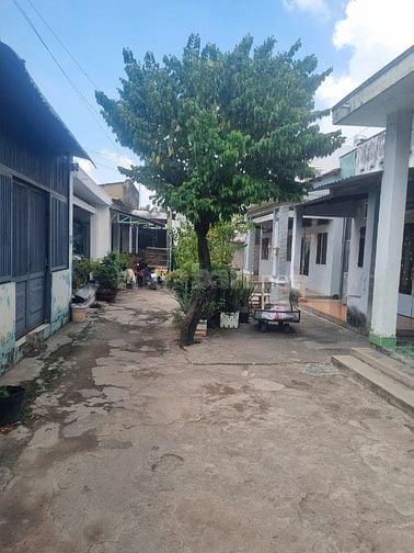 Nhà hẻm ngay Nguyễn Xiển, Long Bình, Q. 9 DT: 10,3x12m, giá 4.3 tỷ