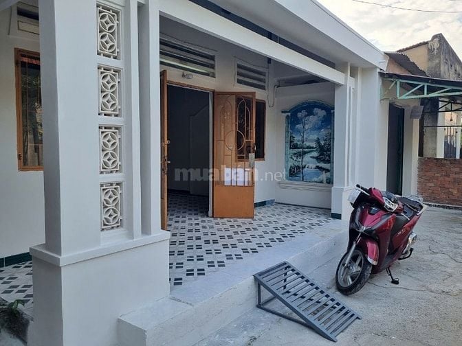 Nhà hẻm ngay Nguyễn Xiển, Long Bình, Q. 9 DT: 10,3x12m, giá 4.3 tỷ