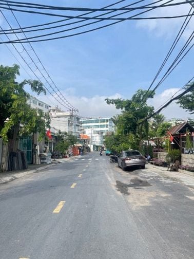 Bán biệt thự Dương Quảng Hàm gần sông Vàm Thuật, 13x18m, giá rẻ