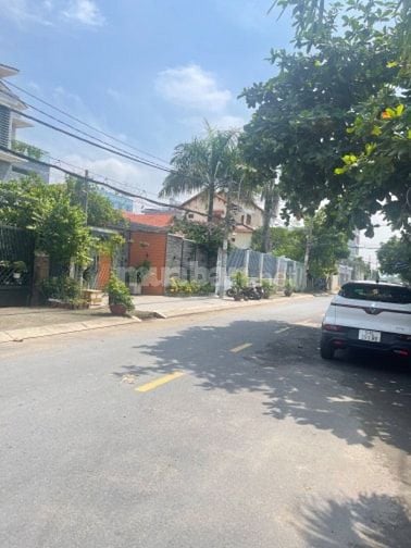 Bán biệt thự Dương Quảng Hàm gần sông Vàm Thuật, 13x18m, giá rẻ
